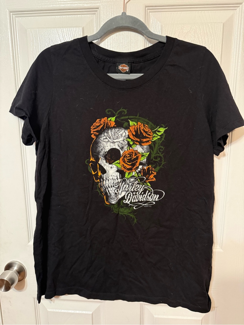 Harley-Davidson Black Tee with Orange Rose Skull Graphic